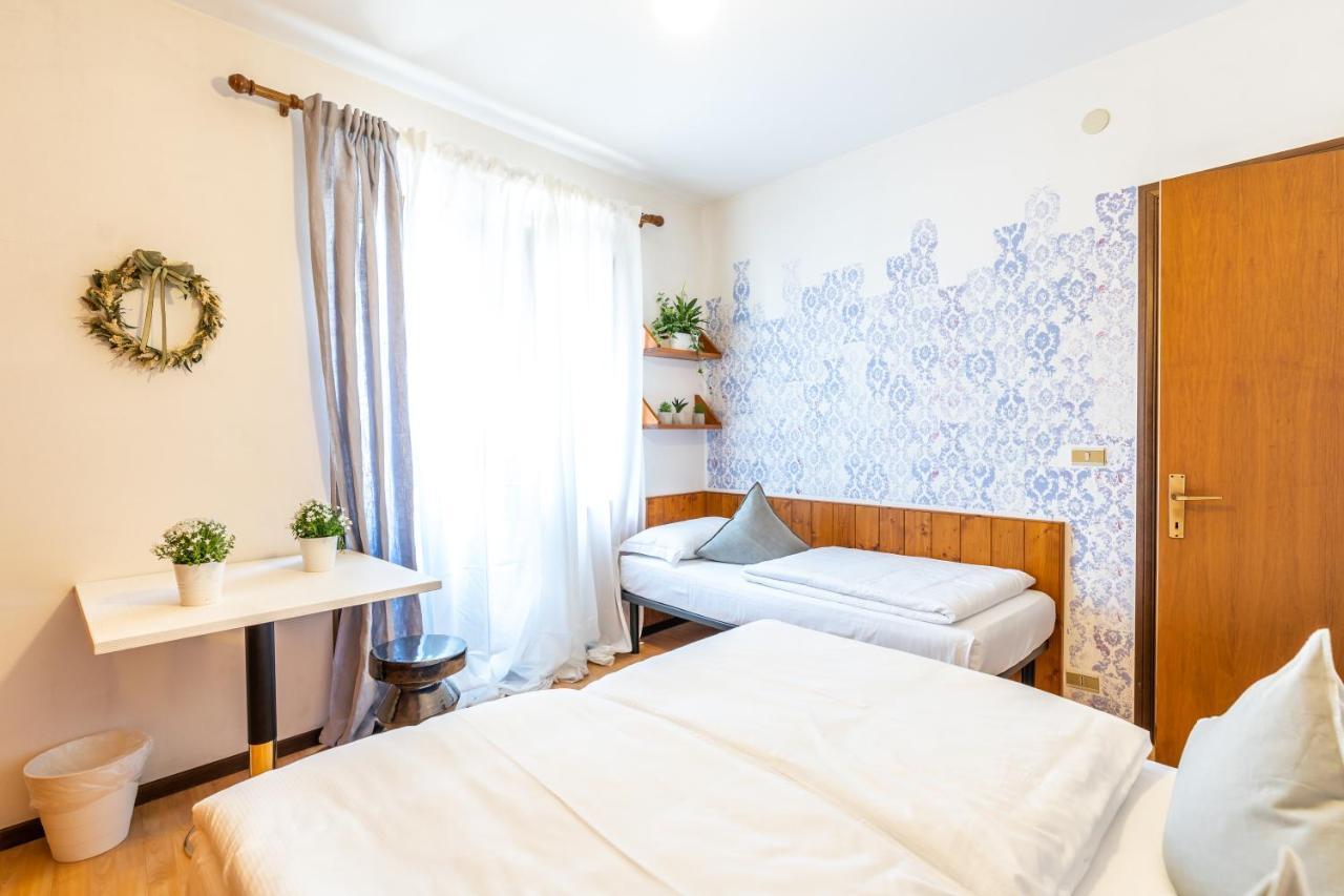 Sleep In Venzone Hotel Exterior foto